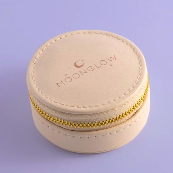 COMING 🔜 Moon glow Jewelry case! - Picture 3 of 8